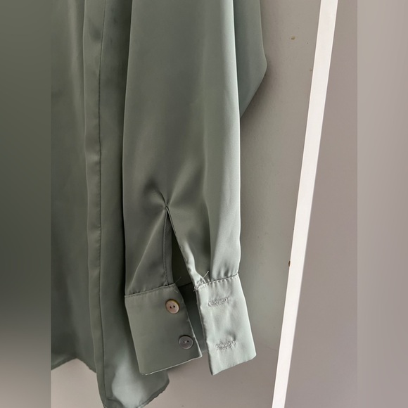 Zara green satin blouse - Picture 3 of 7